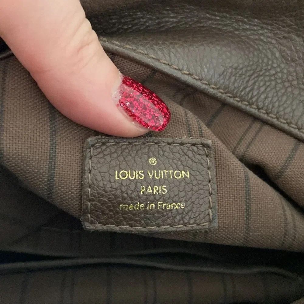 Louis Vuitton Shoulder bag  monogram lamb skin chocolate color